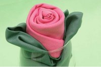 Cách gấp khăn ăn thành hình hoa hồng tuyệt đẹp