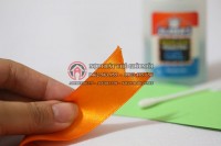 Làm đẹp phần đầu dải ruy băng dùng gói quà cách 2 sử dụng keo