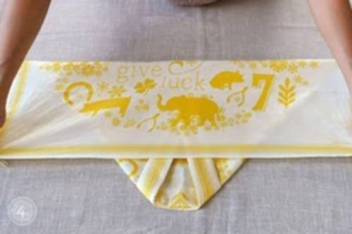 cách gấp khăn ăn Napkin