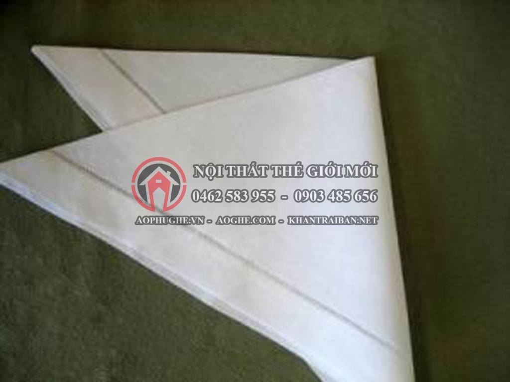 gấp khăn ăn đơn giản 3